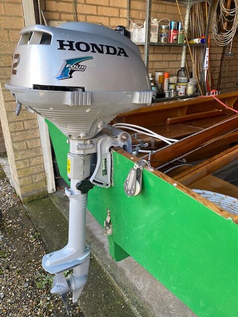 Honda 2 h.p. four stroke outboard motor
